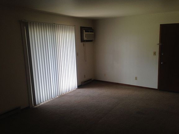 2nd image of 4970 Hampshire Close APT 1