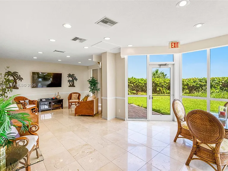 3870 N Highway A1A #405 — Photo 37