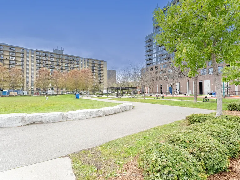 270 Dufferin St #515 — Photo 4
