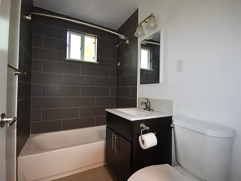 46 Barneson Ave #7 — Photo 3
