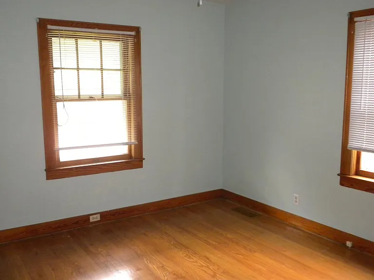 2345 Delor Ave — Photo 16
