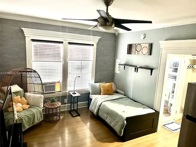 124 Mendoza Ave #2A — Photo 4