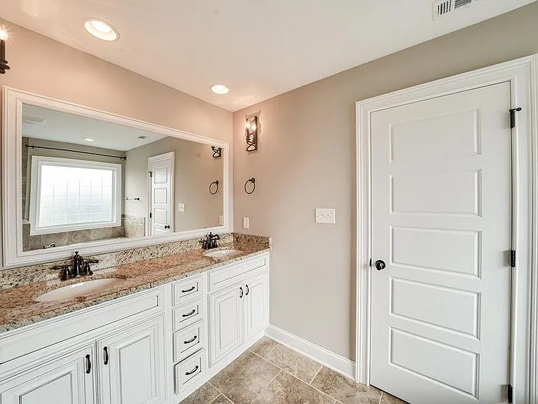 418 Buxton Ln — Photo 13