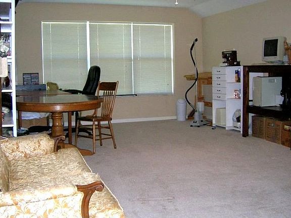 5th image of 20414 Walnut Grove Ln