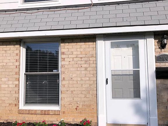 2nd image of 2139 Ferguson Pl