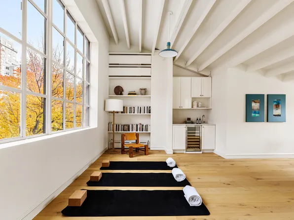 125 West 11th Street image 19 of 24