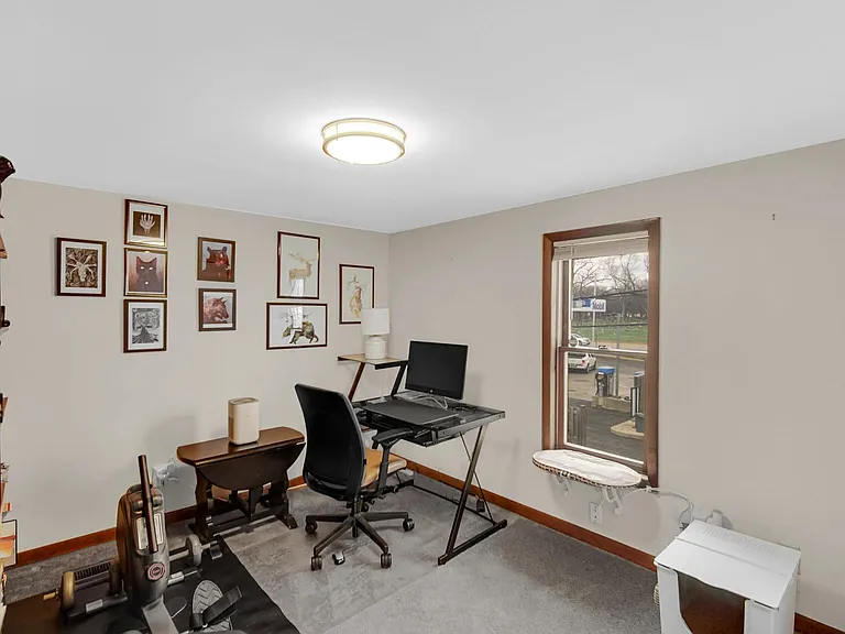 6516 Lyman Ave — Photo 11