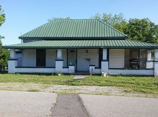 811 E Evans Ave, Seminole, OK 74868