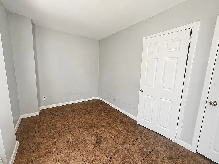 2601 N Sartain St — Photo 15