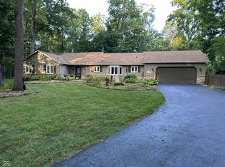 806 Woodridge Ct, Avon, IN