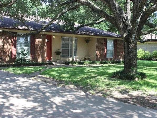 1504 Renee St, Palacios, TX 77465