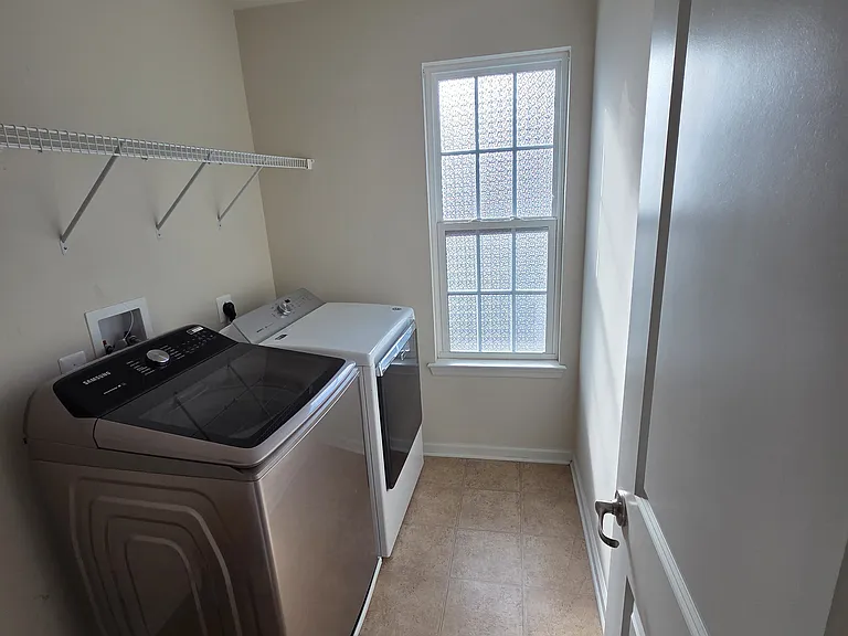 5435 Doubleday Ln — Photo 29