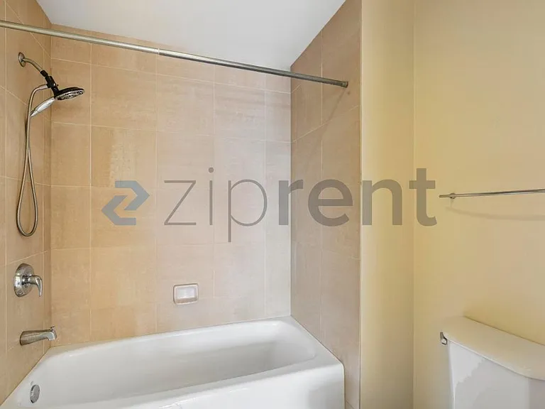 585 9th St #313 — Photo 15