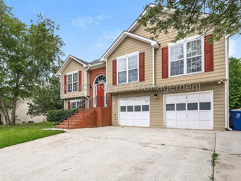 1055 Leighs Brook Way — Photo 5