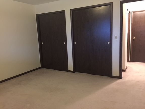 5th image of 400 Tracy Ln