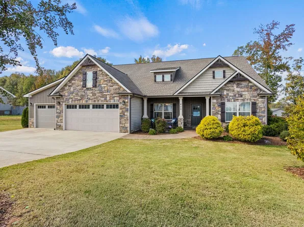 405 Saddlers Run, Chesnee, SC 29323