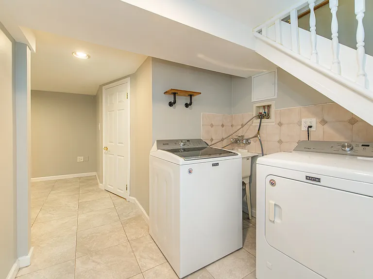 181 Ridge Ave #1 — Photo 14