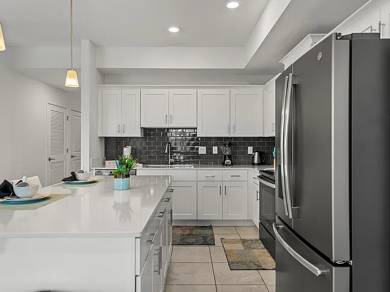 Paradox Cir — Photo 21