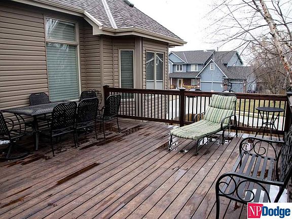 3rd image of 703 Fleetwood Dr