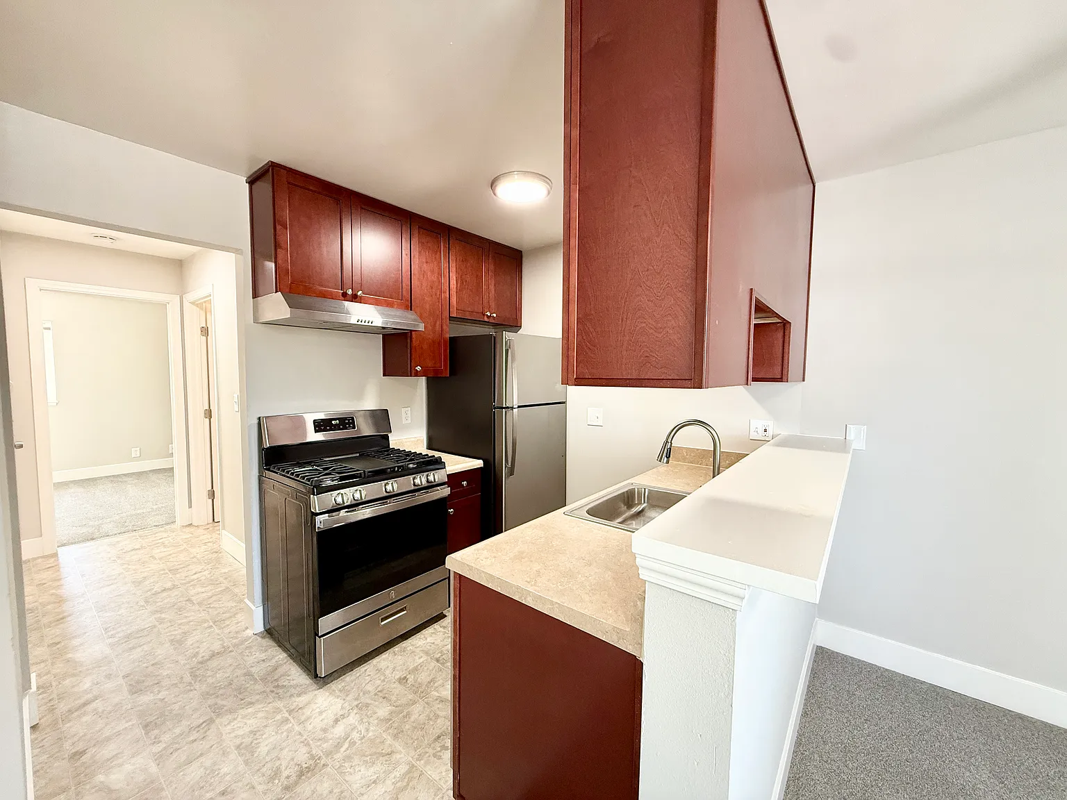 Tahoe Terrace Apartments — Photo 3