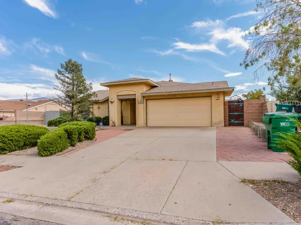 1052 Sandia Vista Rd NE, Rio Rancho, NM 87144