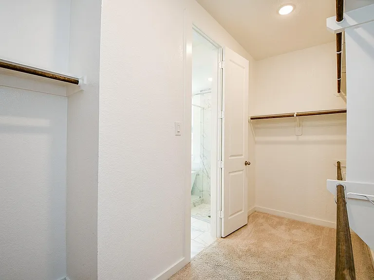 943 Malibu Shore Ln — Photo 26