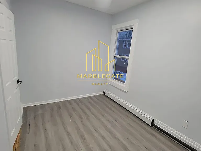 10 Rodwell Ave #22 — Photo 1