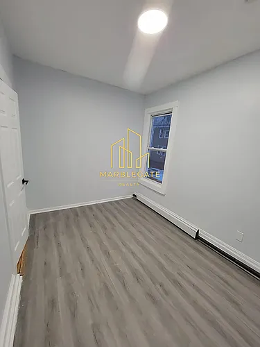 10 Rodwell Ave Photo 1