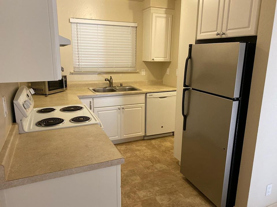 2nd image of 16715 Barnell Ave APT 3