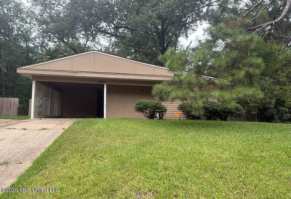 1st image of 1604 Woody Dr