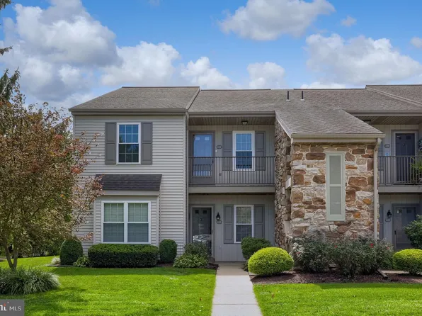 232 Greenview Dr, Lancaster, PA 17601