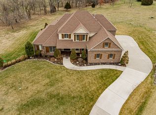145 Riverdale Ct, Ozark, MO 65721