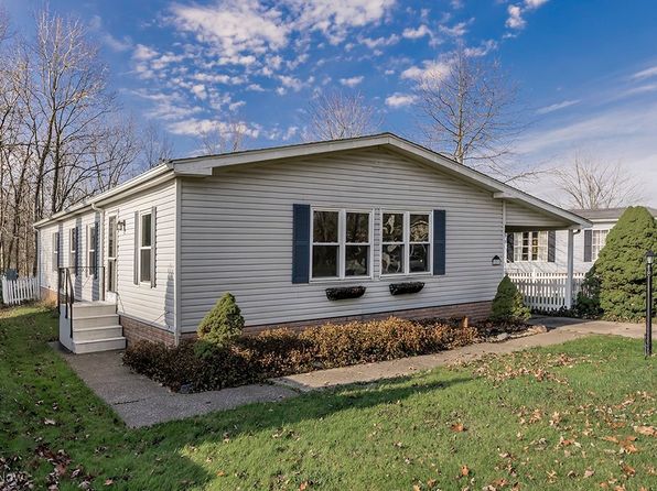 28 Cardinal Dr, Hiram, OH 44234