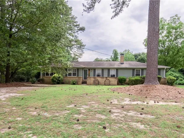 2685 Ashworth Lake Rd, Snellville, GA 30078
