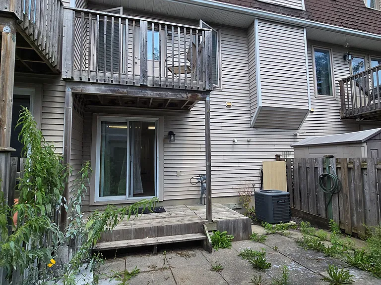90 Lightfoot Pl #75 — Photo 2