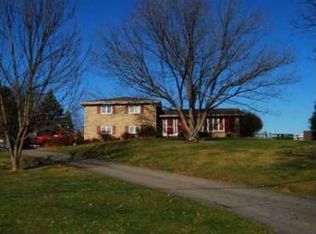300 McKinney Rd, Wexford, PA 15090