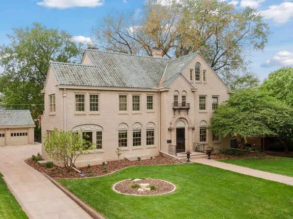 1750 Summit Ave, Saint Paul, MN 55105