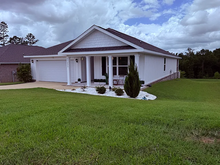 House built in a "Premium Lot"