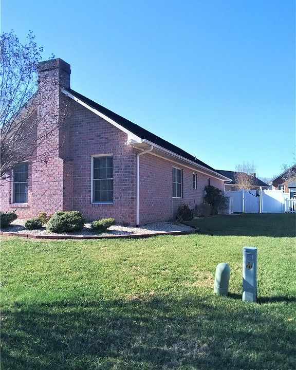 408 Cobblestone Dr, Hopewell, VA 23860 Zillow