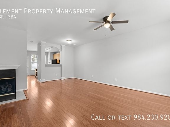 5th image of 5712 Clearbay Ln #1