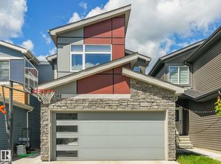 2382 Kelly Cir SW, Edmonton, AB T6W 4G3