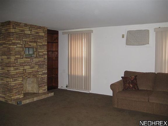 3rd image of 241 Parkway Dr