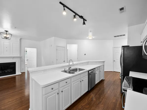 3228 Margellina Dr, Charlotte, NC