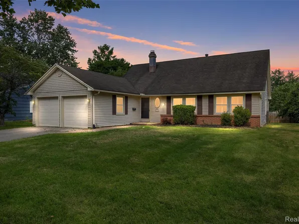 4942 Butler Dr, Troy, MI 48085