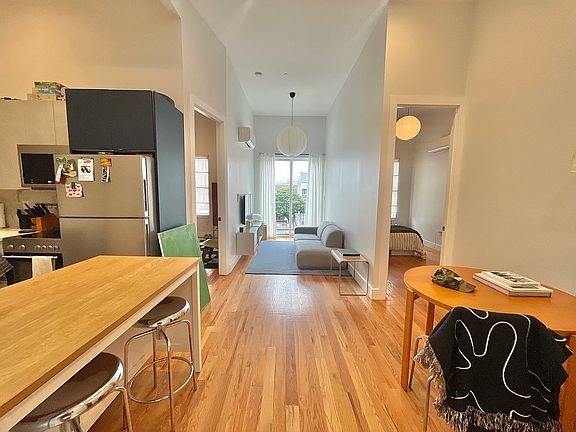 2nd image of 949 Metropolitan Ave APT 4A