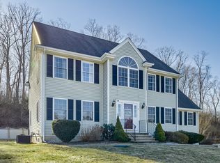 9 Jasmine Rd, Oxford, MA 01540