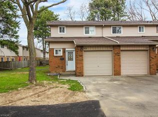 100 Quigley Rd #143, Hamilton, ON L8K6J1