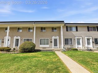 28332 Universal Dr #148, Warren, MI