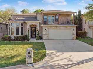 204 Harbor Landing Dr, Rockwall, TX 75032