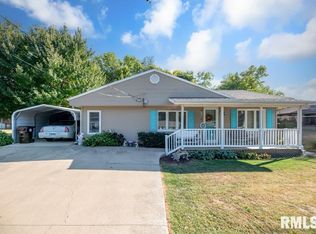 108 Kohl St, Creve Coeur, IL 61610